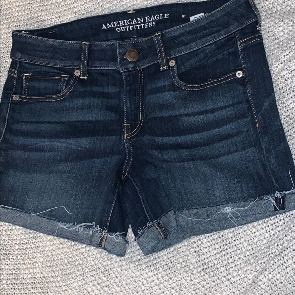 Never worn AE denim short